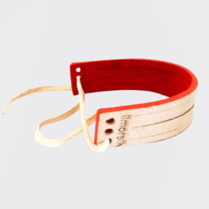 Bracciale piccolo con tre fori e laccetto bianco e rosso con bordo rosso