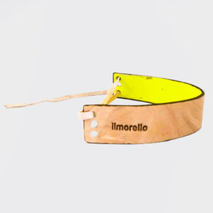Bracciale piccolo con tre fori e laccetto beige e giallo fluo con bordo marrone